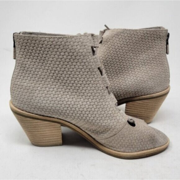 Eileen Fisher | Slew Lace Up Peep Toe Leather Ankle Bootie Taupe - Picture 3 of 10